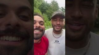 Neymar de resenha com humorista Italo Souza