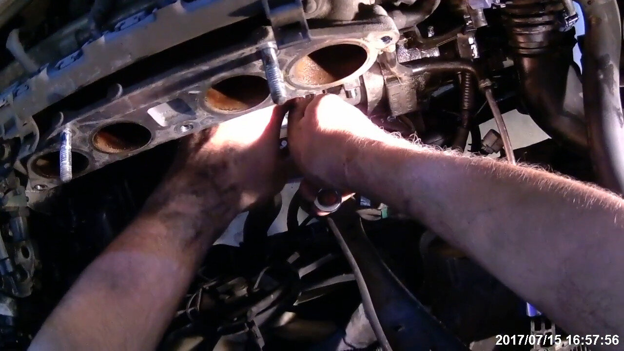 Replacing a Starter Motor on a 2002 Honda CRV