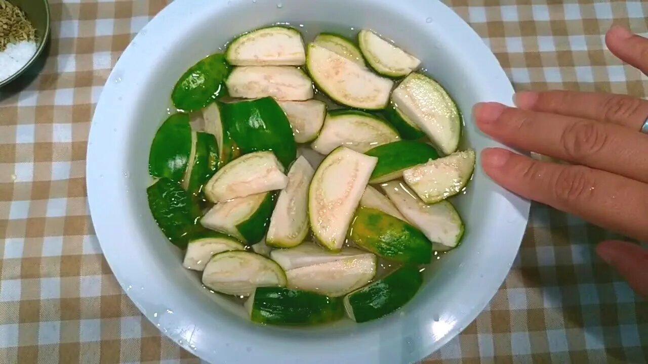 Giloy: An Effective Remedy For Anemia, Diabetes, Constipation And More!