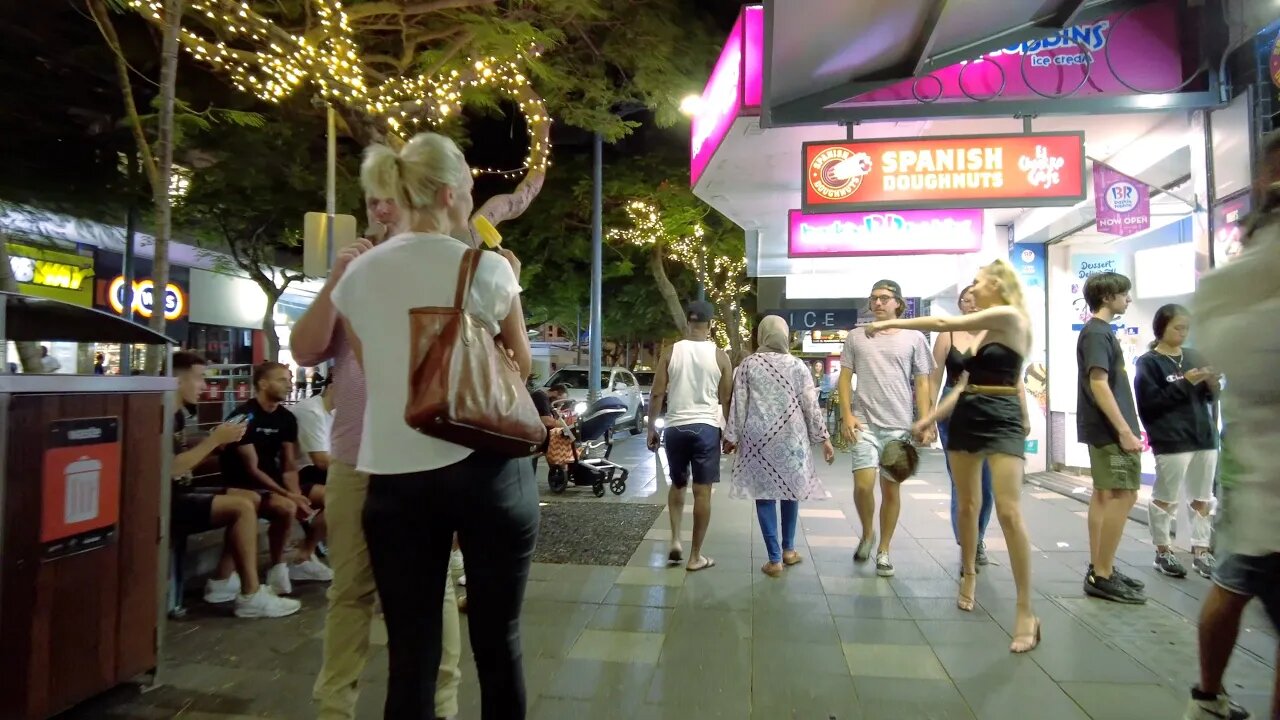 2021 Nightlife in Australia | Gold Coast - Surfers Paradise