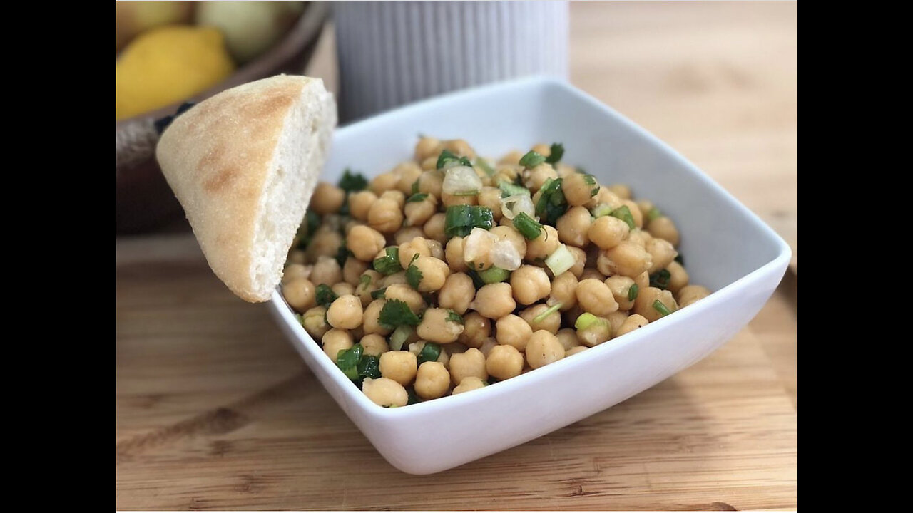 Easy & Delicious Chickpea Salad