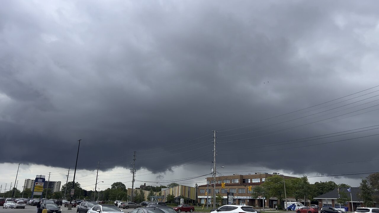 Weird clouds after days of intense chemtrails