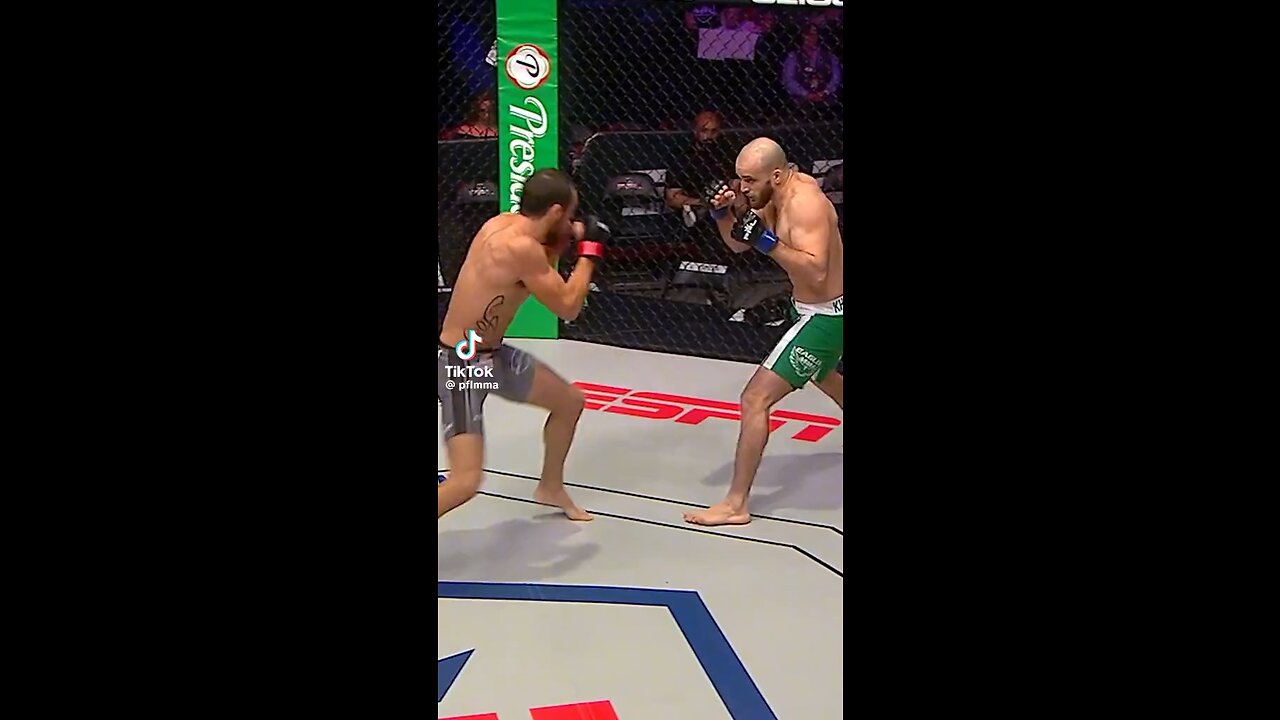 Flying knee knockout