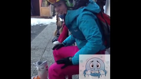 Shivering legs in cold weather