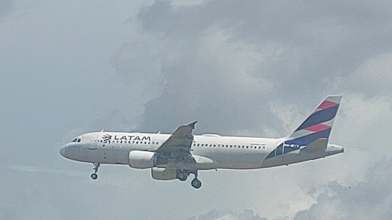 Airbus A320 PR-MYT coming from Guarulhos to Manaus