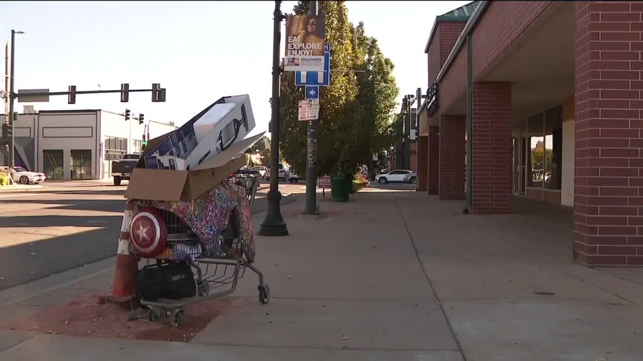 Englewood to ban sitting and lying across sidewalks