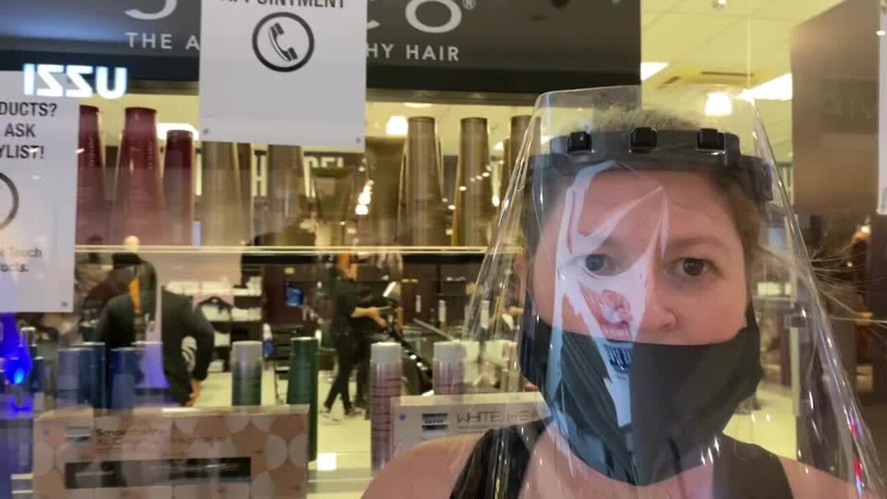 SOUTH AFRICA - Cape Town - Coronavirus - Hairdressers reopen during level 3 of the lockdown(video) (H8R)