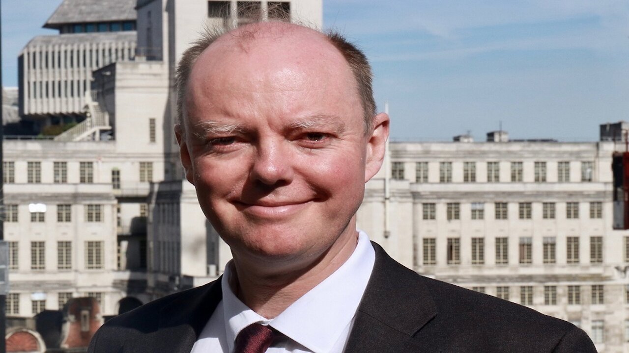 Stay away from friends before Xmas says UK Health Chief!