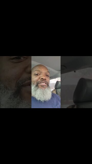 Daughter reacts to dad reading dad jokes lol