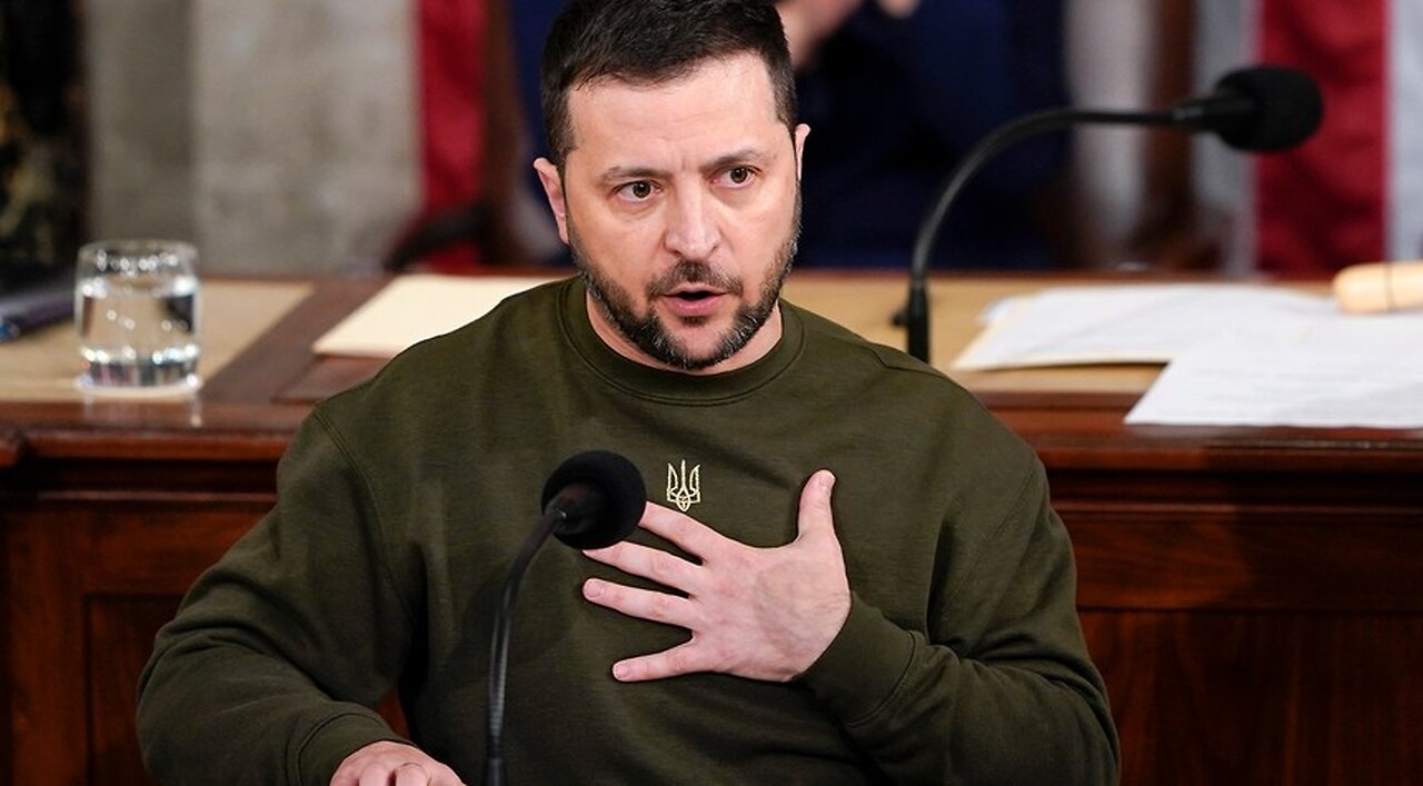 'Historian' Demands to Know Why Some in Congress 'Refused to Clap for Zelensky' and I Have Thoughts