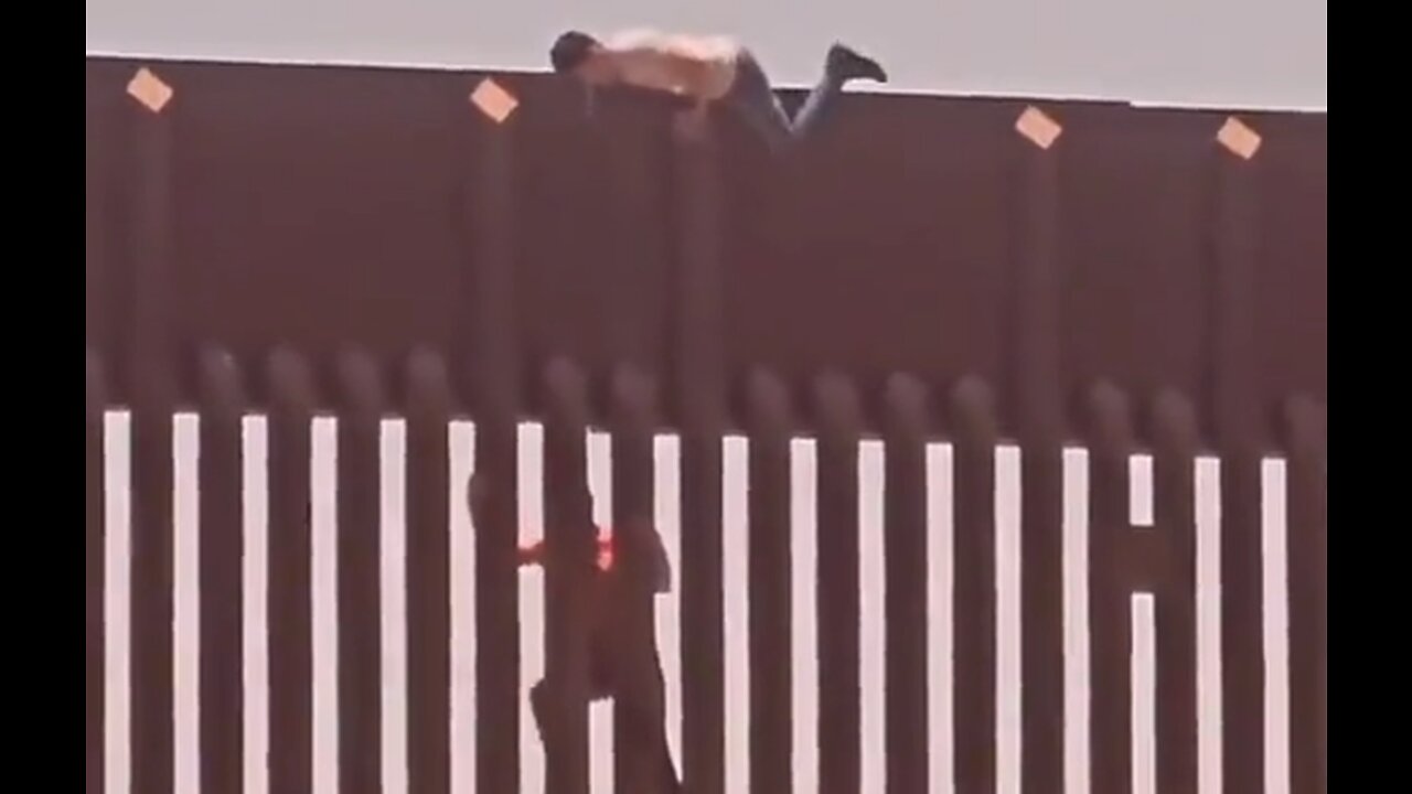 Having Lunch While Watching Invaders Scale The Border Wall - HaloNews