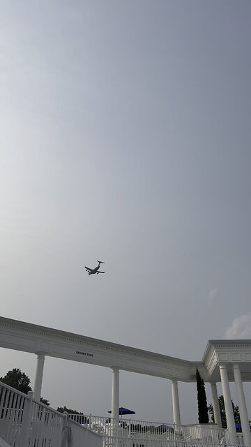 Flying low over the pools the Wednesday 8/2/2023