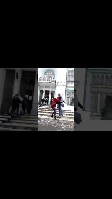 Strong Wind They can't walk #unitedkingdomlife #unitedkingdomtiktok#unitedkingdom