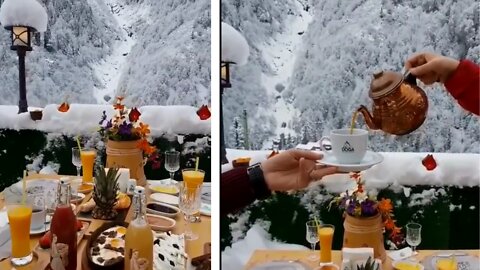 Breakfast in the snow Games of Throne style