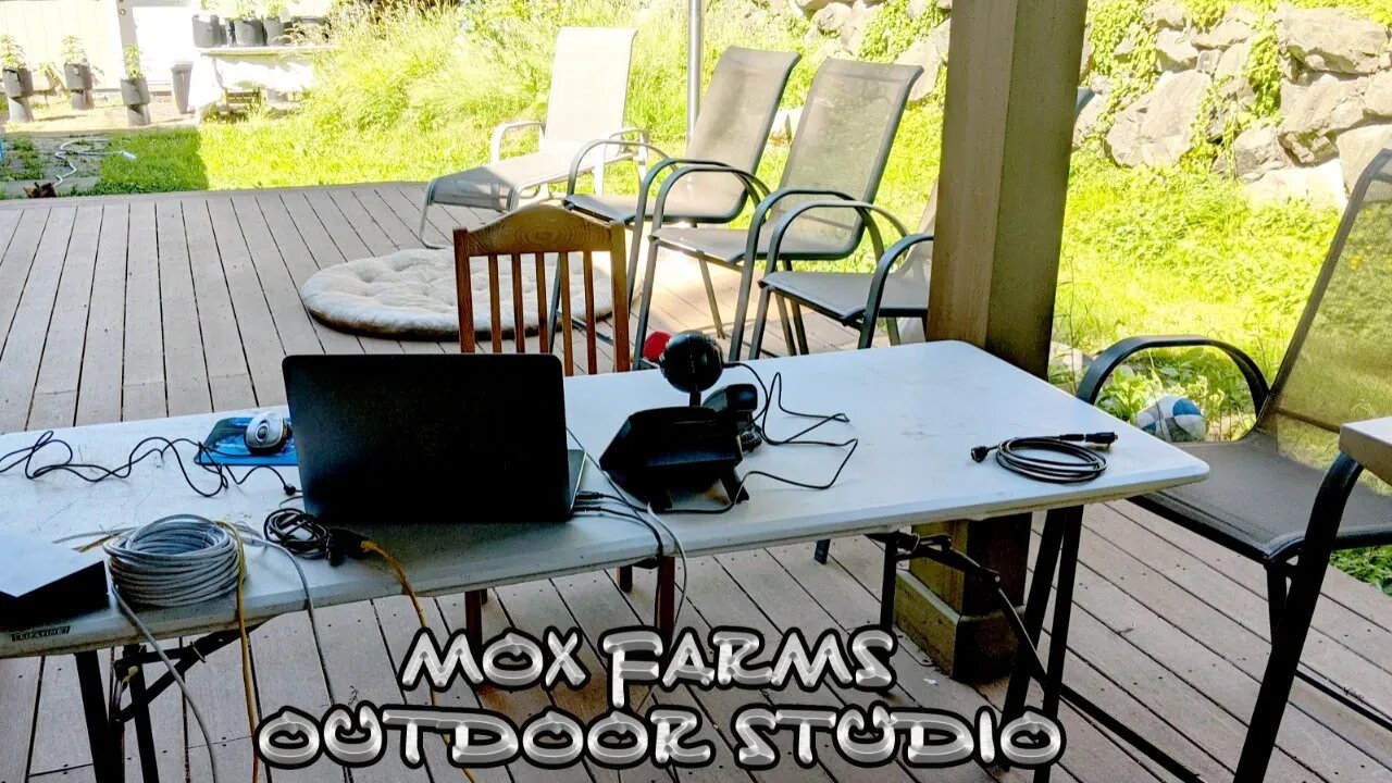 Down on MOX FARMS - Outdoor Show - It's Too Damn Hot! LIVE! Call-In Show!