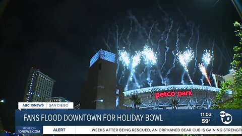 Fans flock to Downtown San Diego for 2022 Holiday Bowl