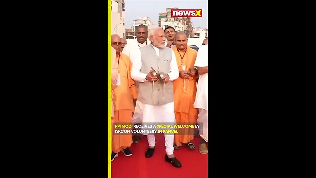 #watch | PM Modi Plays Manjeera With ISKCON volunteers In Panvel #newsx