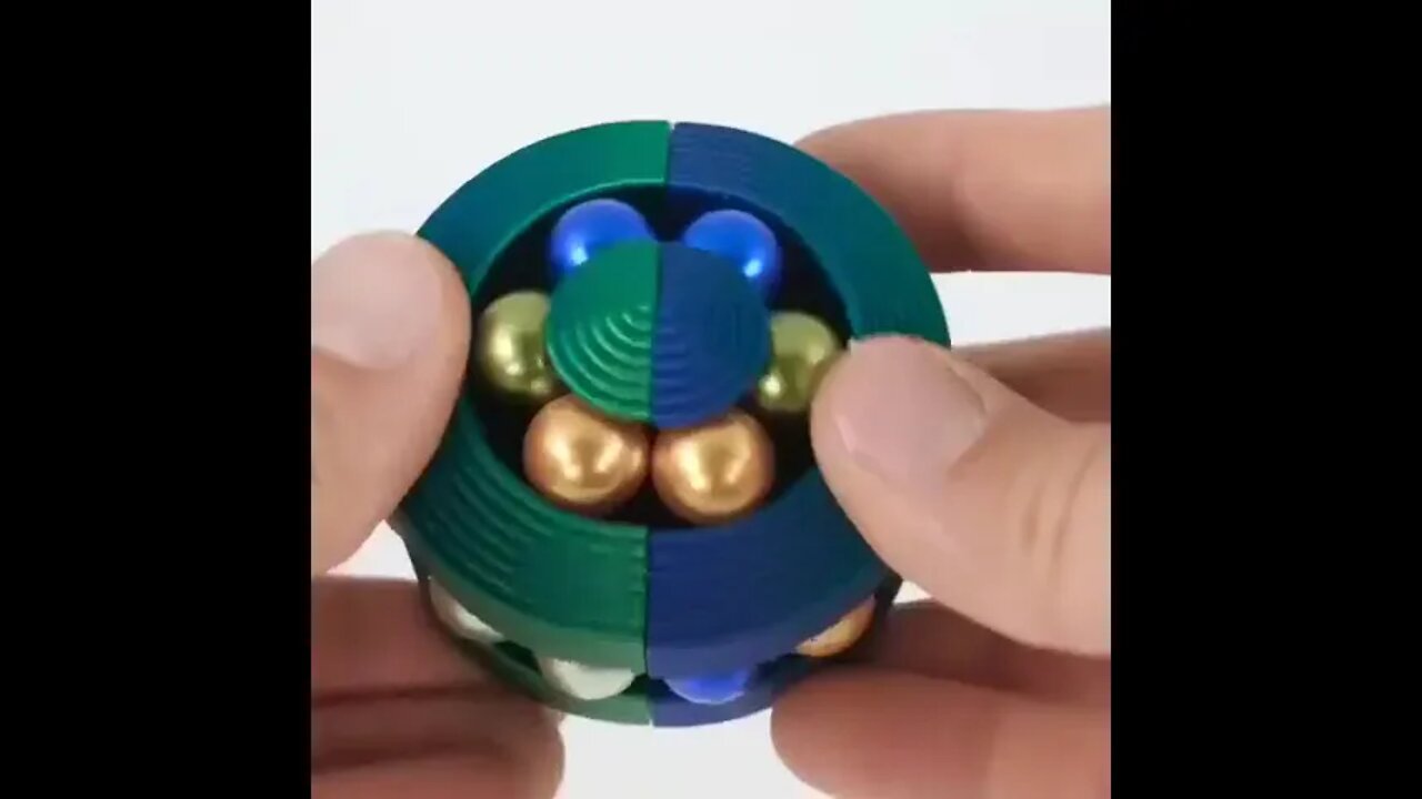 magnetic magic ball#uniquegadget #gadgets #coolgadgets #newgadgets #tech #futuretech #techvalo