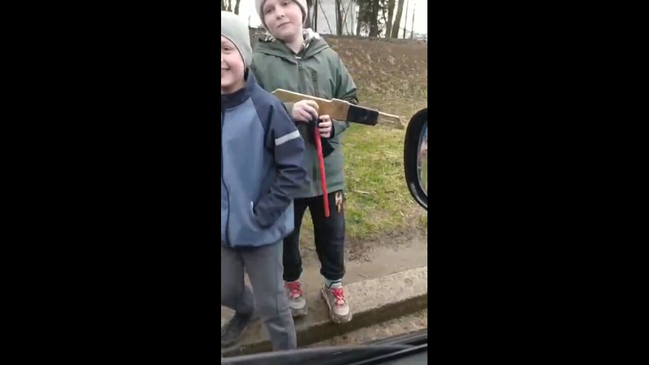 Language discrimination and racism in Ukraine. Kids set up a fake checkpoint hunting for Russian-speakers