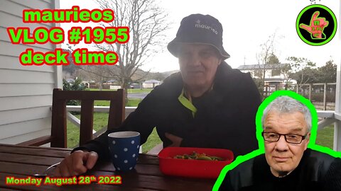 maurieos VLOG #1955 deck time