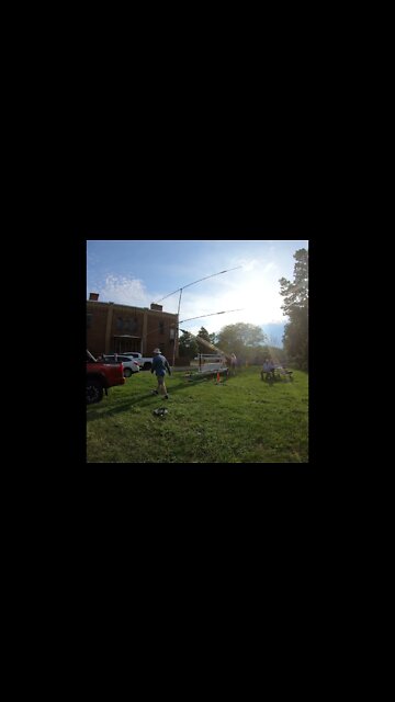 Short time lapse of the crank up mast and yagi during field day 2021