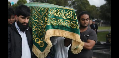 Burial of Muslims under the ground😨😰😱😭⚰⚰⚰