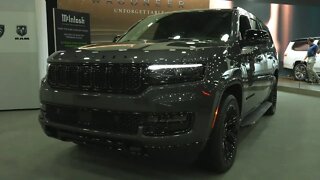 2023 Wagoneer L Series II Carbide Edition