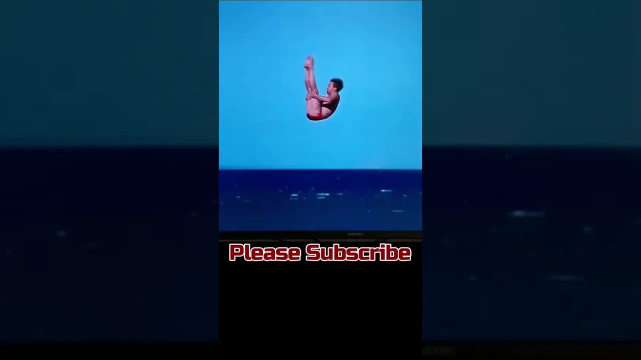 Red Bull Cliff Diving World Series. Legend Gary Hunt wins with his last dive!