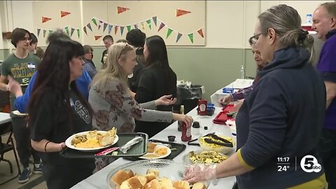 Fish fry Friday kicks off at hundreds of churches, locations across Northeast Ohio