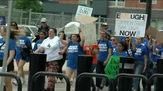 'March for Our Lives' draws in hundreds in Milwaukee to protest gun violence