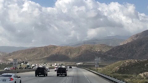 CALIFORNIA I 5 DOWN HILL BEAUTIFUL 😍 DRIVING GO AND VISIT