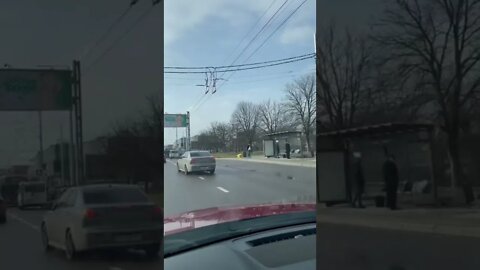 Ukraine Now! 🇺🇦 Driving in Lviv March 2022