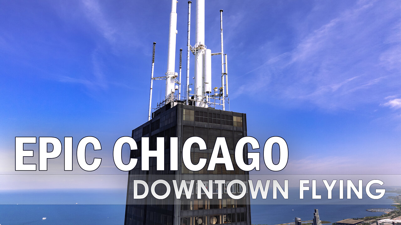 4K Epic Chicago Downtown Drone Flight close to Skyscrapers