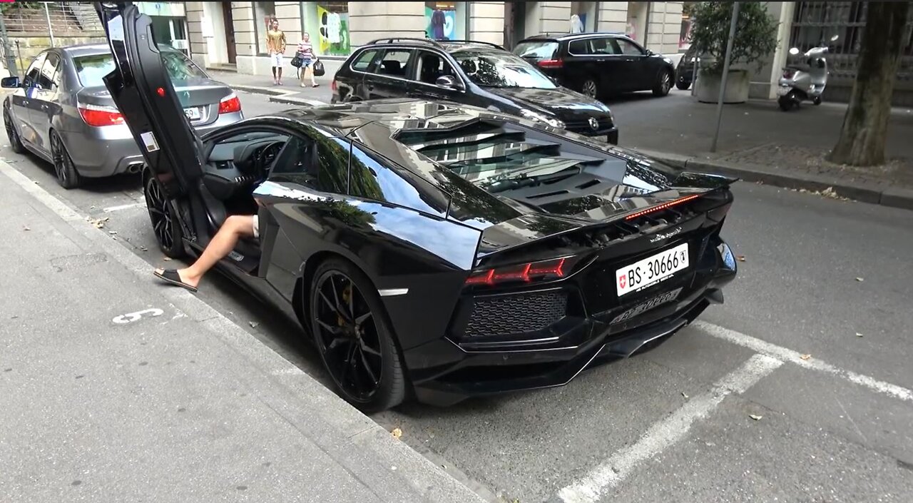 Loud Lamborghini Aventador LP700-4 w/ Capristo exhaust in Zurich. (Brutal sound!)