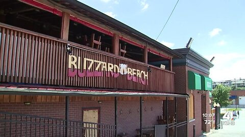 Kansas City woman recalls tying the knot at Buzzard Beach
