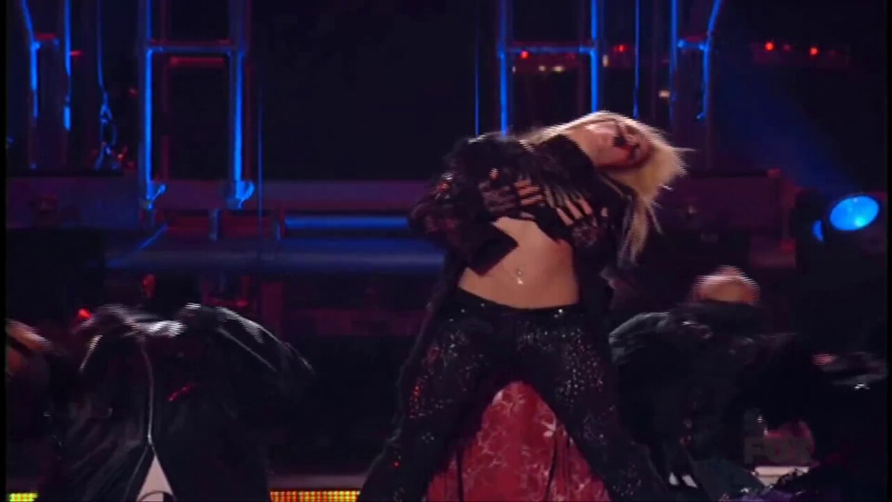 Britney Spears - Oops!...I Did It Again (Live from Las Vegas)