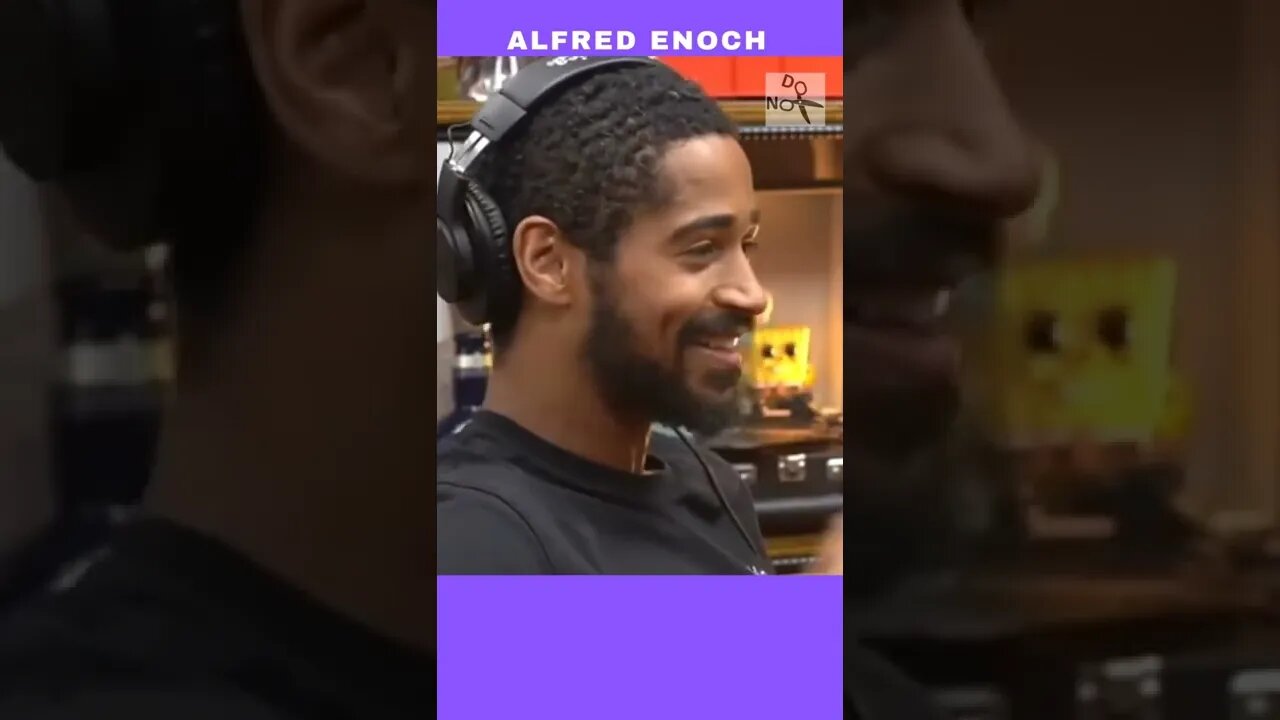 Alfred Enoch fala como Brasil é visto!
