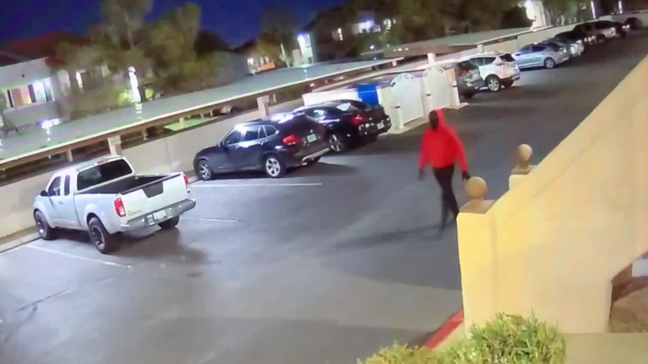 Surveillance: Las Vegas police seek suspect in string of casinos robberies