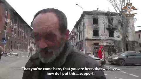 "The main thing is that you're here": A Mariupol resident thanks Russia for its help