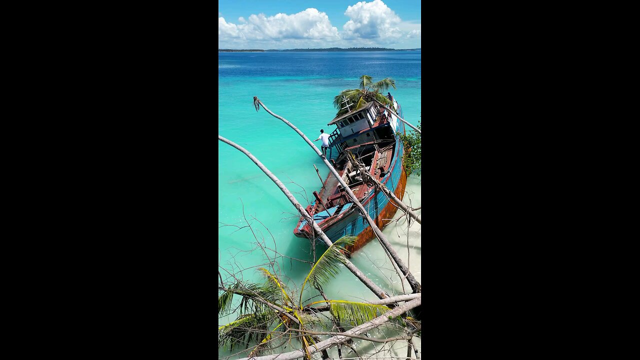 Inclined boat with exotic sea view