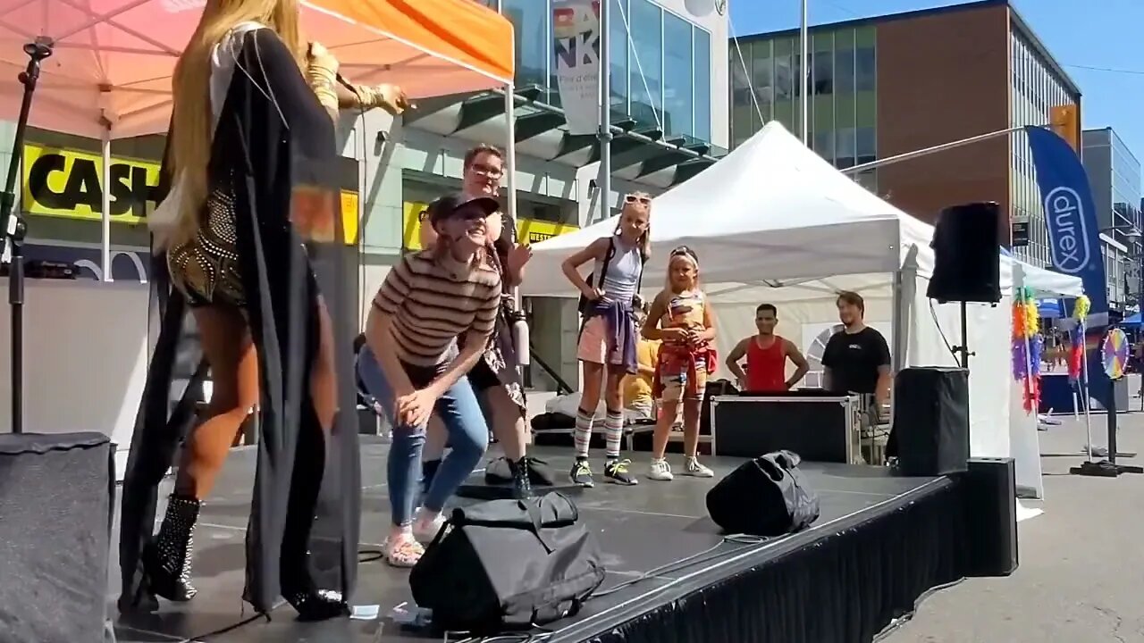 Drag queen invites kids on stage to twerk for the audience at a pride event in Ottawa