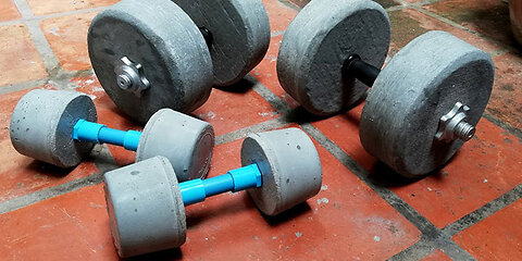 Making dumbbells at home with simple tools and cement