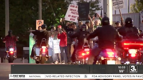 Motorcycle club riders join striking Kellog's employees for ninth day of strike