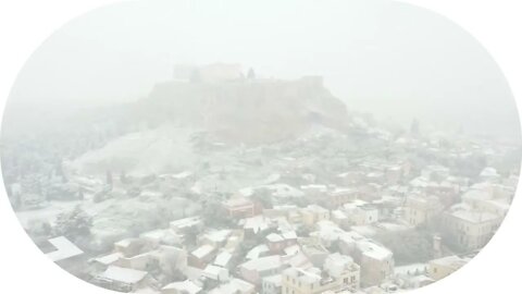 Χιονόπτωση στην Αθήνα με τηλεσκόπιο από Θεσσαλονίκη