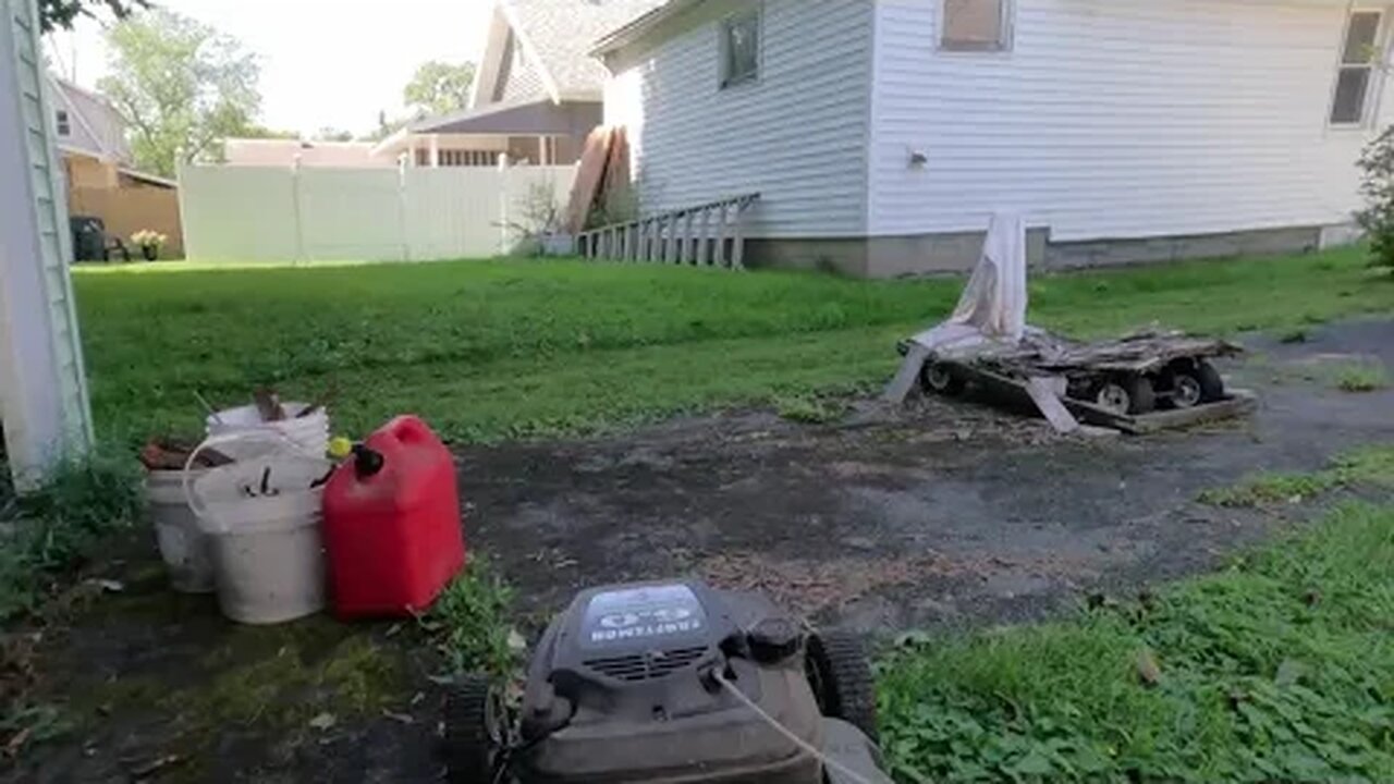 Gassing up the mower ASMR