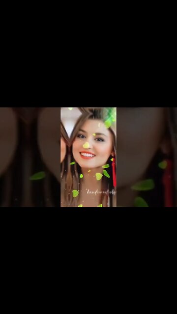 HANDE ERCEL SHORT PICS HD ITS SANA SHAIKH