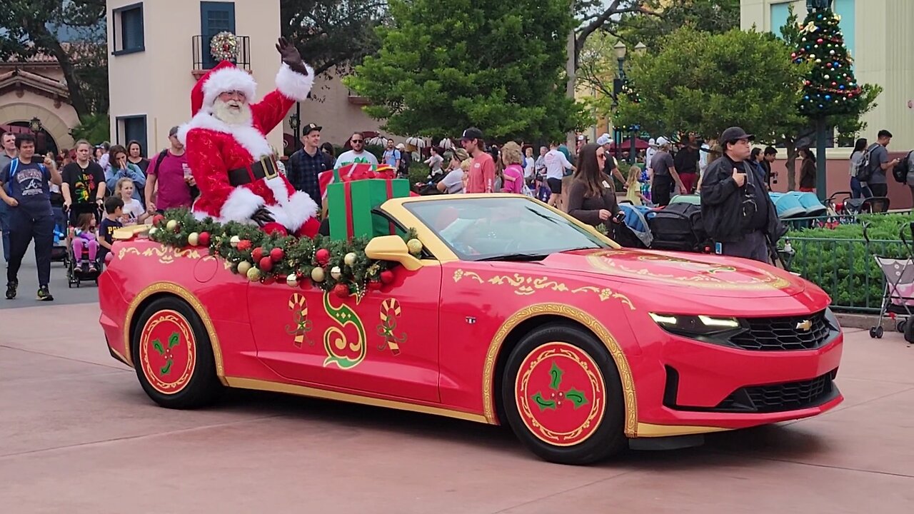 Disney Hollywood Studios Florida Christmas Cavalcade Parade