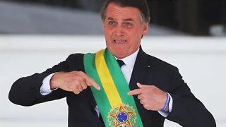 Bolsonaro diz que vai entregar a faixa ao próximo presidente, e se arrepende do que fez na pandemia