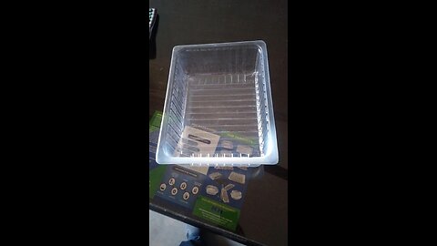 Vacuum forming machine