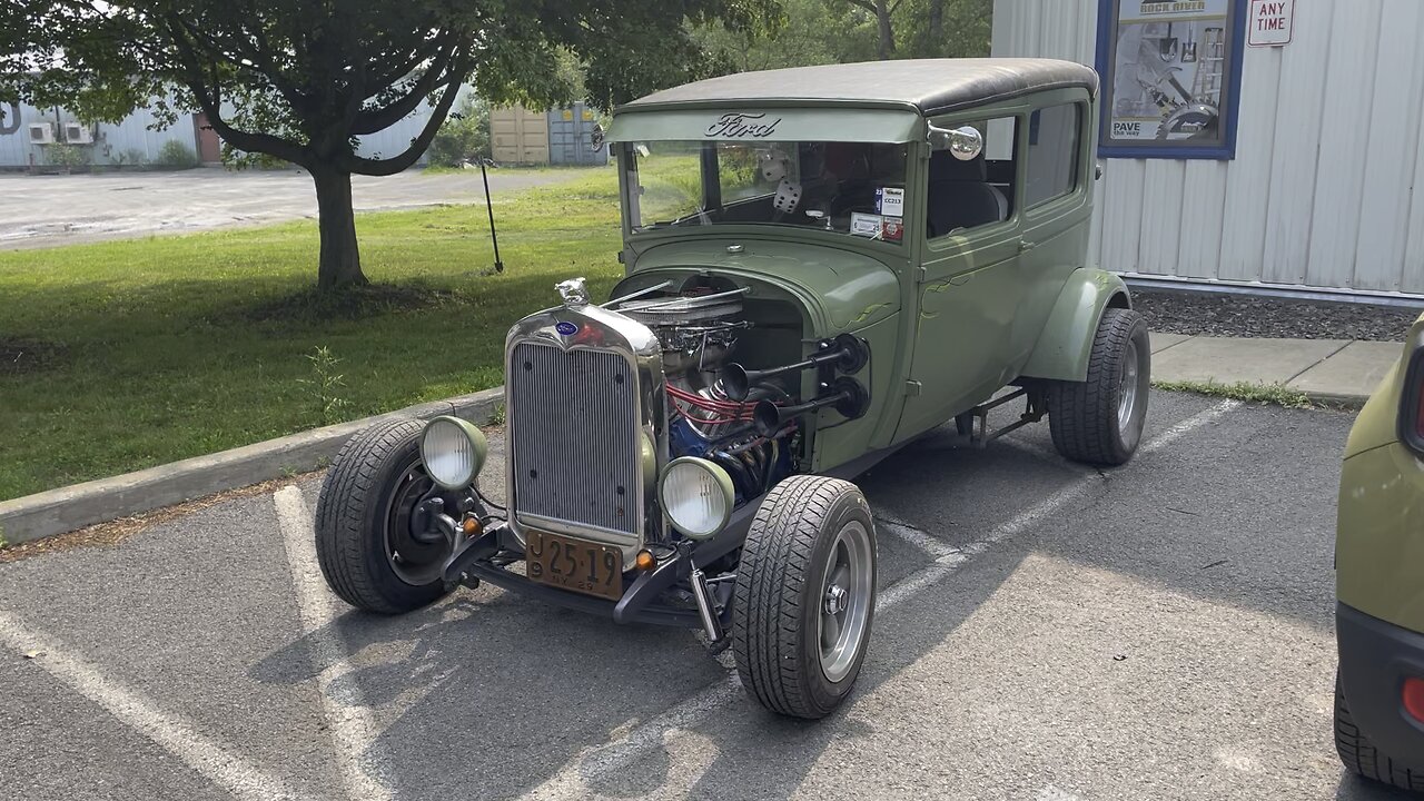1929 ford street rod … in the wild